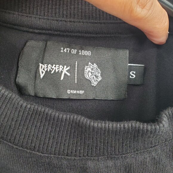 Darc Sport x Berserk Casca Oversized Premium Tee Shirt Top Men Size Small NWT - Picture 4 of 14